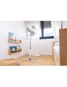 VENTILADOR DE PIE BLANCO POTENCIA: 45W ASPAS: å40CM ALTURA REGULABLE 105-125CM 2