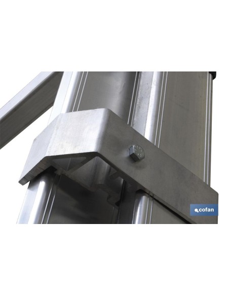 ESCALERA ALUMINIO DOBLE 9 PELDAÑOS 2,50 + 2,50 M