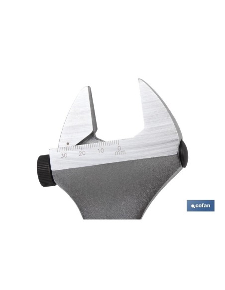 LLAVE AJUSTABLE MOLETA LATERAL 12