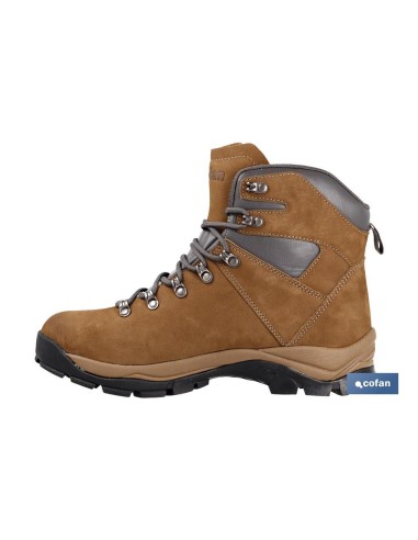 BOTA DE MONTAÑA NOBUCK MARRÓN MODELO TIBET TALLA 47
