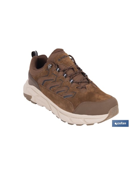 ZAPATILLA DE TREKKING MARRÓN MODELO INFANTO TALLA 40