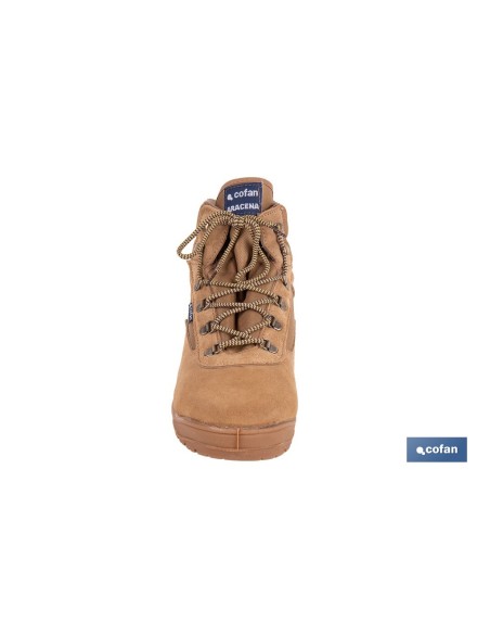 BOTA DE TREKKING NATURAL MODELO ARACENA TALLA 41