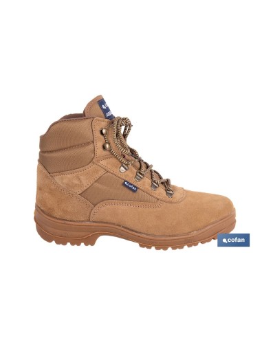 BOTA DE TREKKING NATURAL MODELO ARACENA TALLA 44