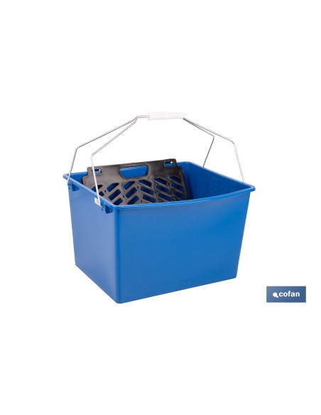 CUBETA 16 L. AZUL CON REJILLA 2 ASAS
