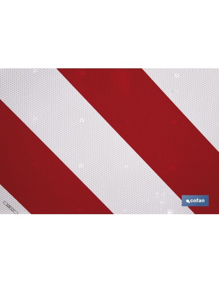 PANEL V20 CARGA SALIENTE 500 X 500 MM