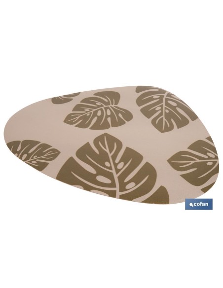 BAJOPLATO FORMA TRIANGULAR DE COLOR MARRON CLARO ESTAMPADO MEDIDA 45 X 36 CM