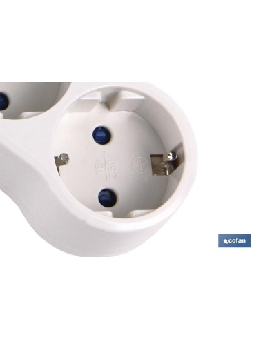 ADAPTADOR 3 VIAS FRONTAL SCHUKO CON INTERRUPTOR (3.500w)