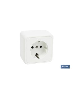 BASE CUADRADA SUPERFICIE +T.T.(16A-250V)