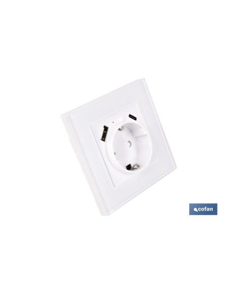 BASE ENCHUFE CON PUERTO USB Y TIPO C WIFI