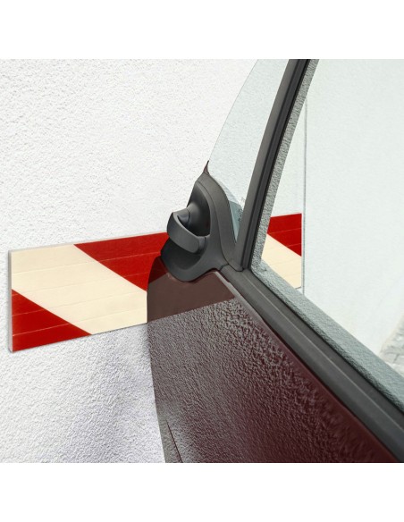 Protector Antiroces Cochera Adhesivo Flexible 30x20 cm.