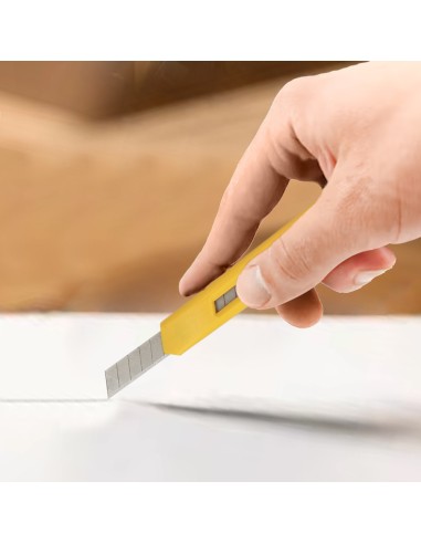 Cutter Profesional Hoja Acero Al Carbono 9 mm. con Clip De Sujeción. Cuter Manualiadades, Cutters Trabajo,