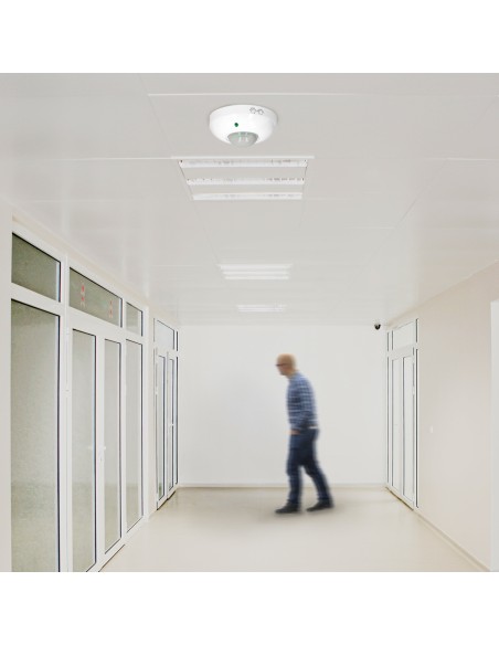 Detector De Movimiento Por Infrarrojos Con Sensor Crepuscular 360°. Ajustable